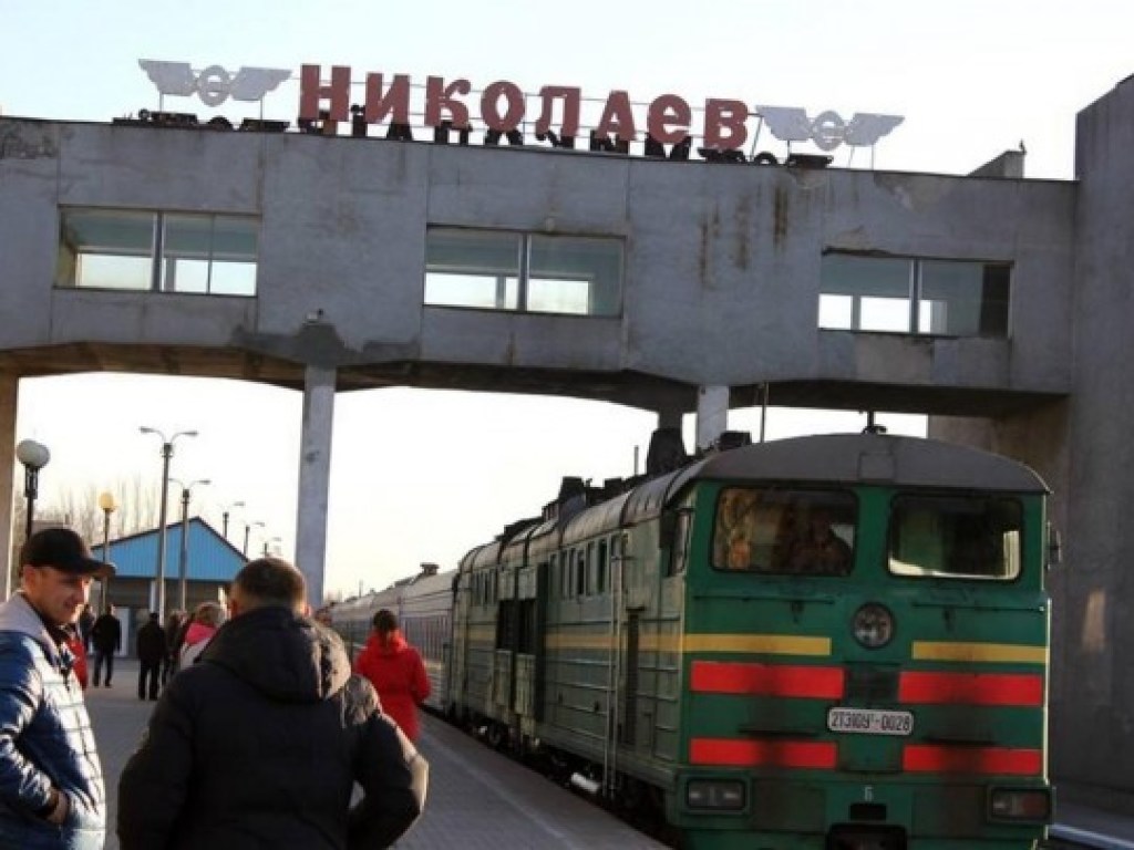 «Укрзализныця» угодила в новый скандал: В поезде «Киев-Николаев» течет крыша, туалеты ужасают (ФОТО, ВИДЕО)