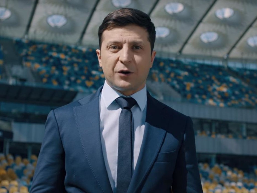 Думали, что Порошенко откажется: У Зеленского рассказали, как у него появилась идея провести дебаты на стадионе