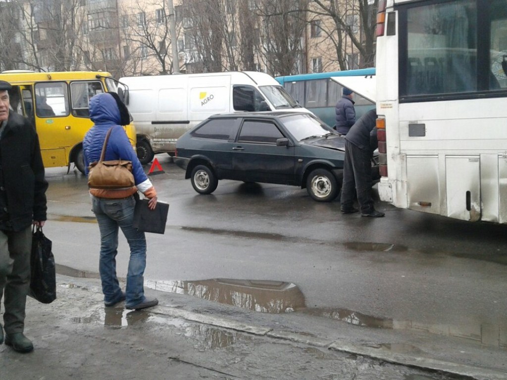 В Полтаве перевозчики объявили масштабную забастовку: пассажиры не могут добраться на работу