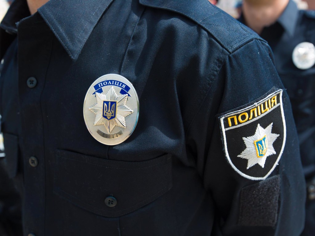 В Киеве изнасиловали девушку посреди улицы возле офиса