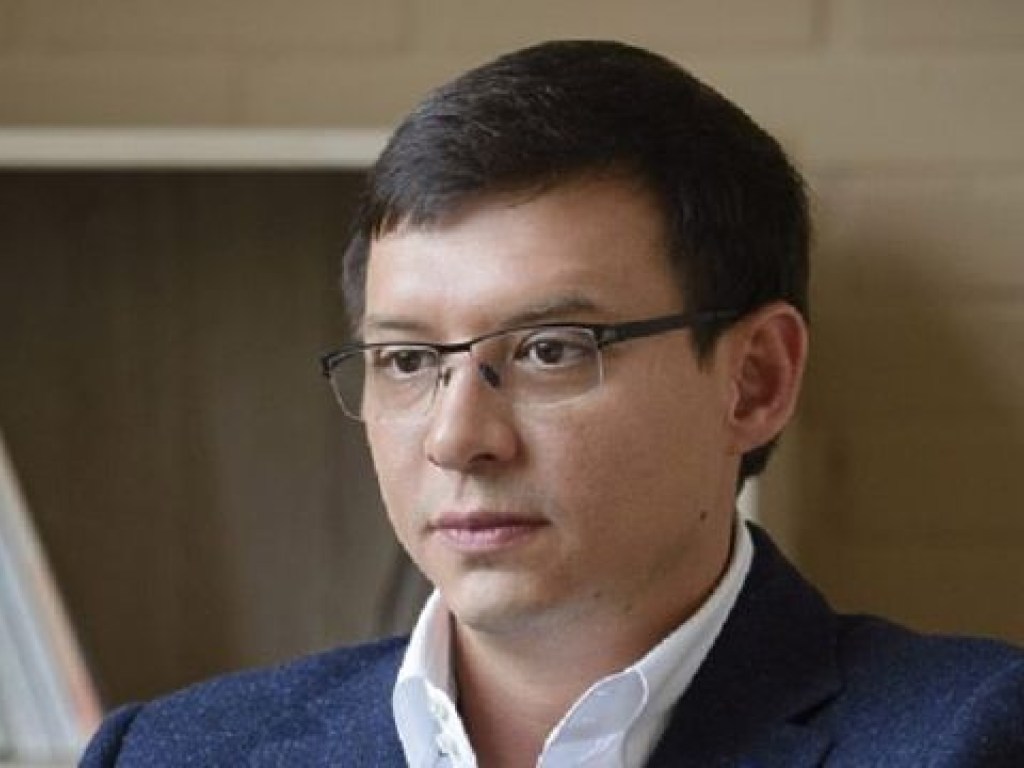 Мураев ведет себя как настоящая проститутка от политики, бегая от партии к партии, – эксперт