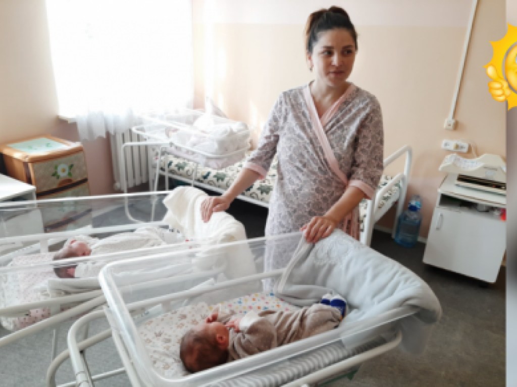Жительница Казахстана с «двойной маткой» родила двойняшек с интервалов в 2,5 месяца (ФОТО)