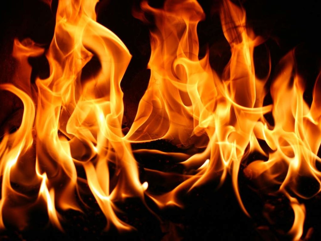 Взрывы в Калиновке: пожар ликвидирован, названа причина ЧП