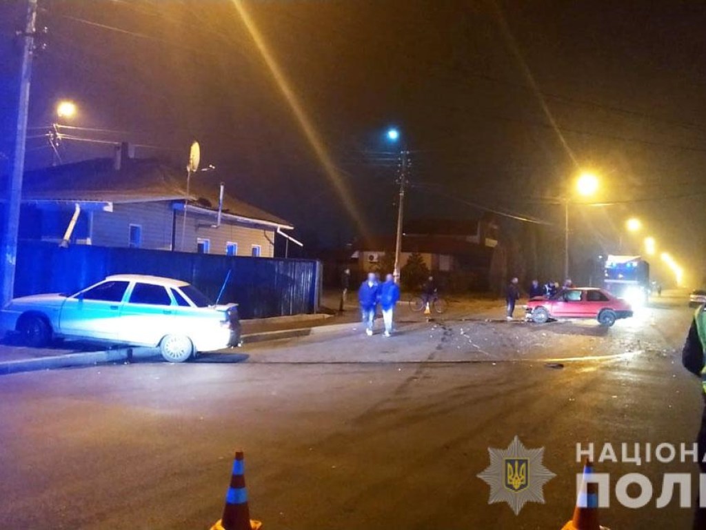 В Нежине произошло ДТП с участием полицейского, есть пострадавшие (ФОТО)