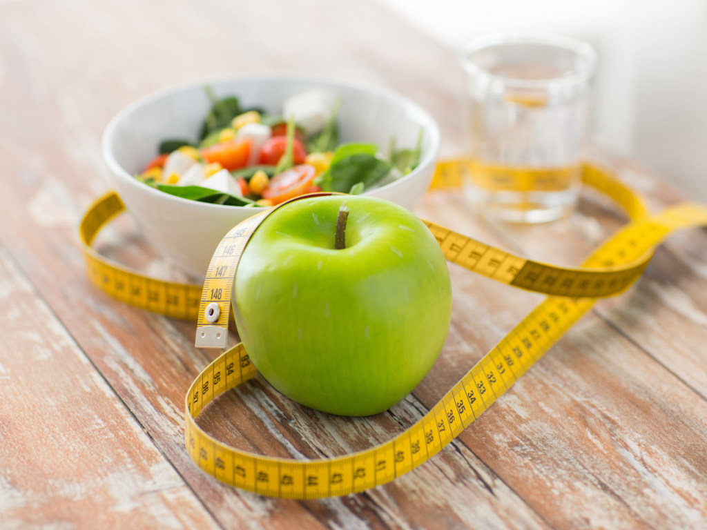 Сбросить вес можно в домашних условиях: Названы самые эффективные диеты