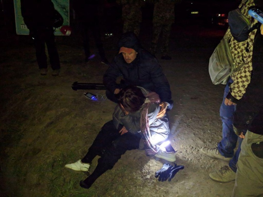 После брифинга Зеленского журналистка обратилась в больницу со сломанной ногой (ФОТО)