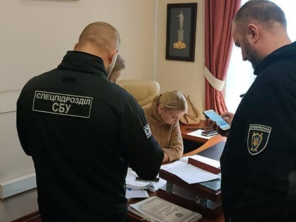 В Одесском горсовете СБУ проводит обыски (ФОТО)