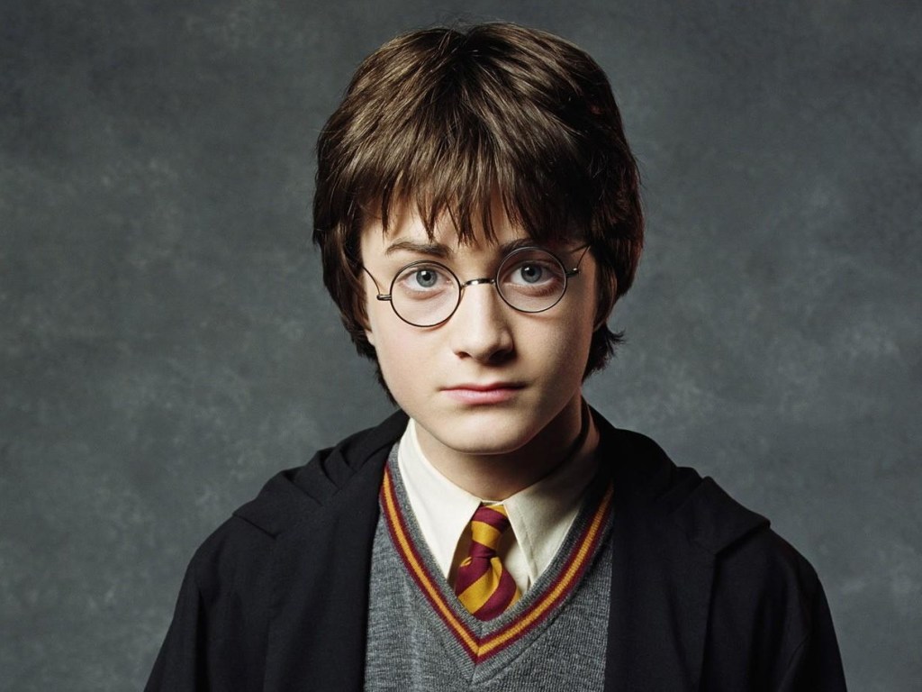 Многие актеры могут вернуться к ролям: В Сети заговорили о перезапуске франшизы «Гарри Поттер»