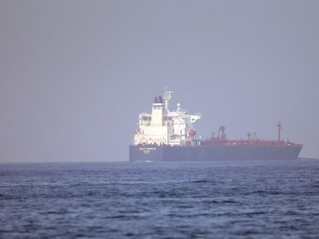 Пираты похитили 19 моряков на танкере возле берегов Нигерии