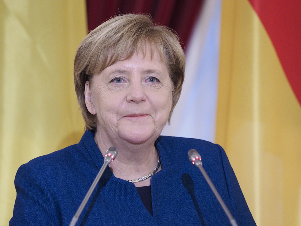 Канцлер Германии поддержала пересмотр минских соглашений