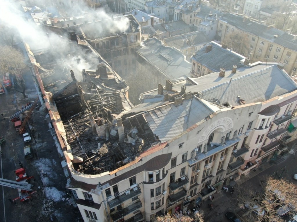 После пожара в Одесском колледже учащимся продлили каникулы