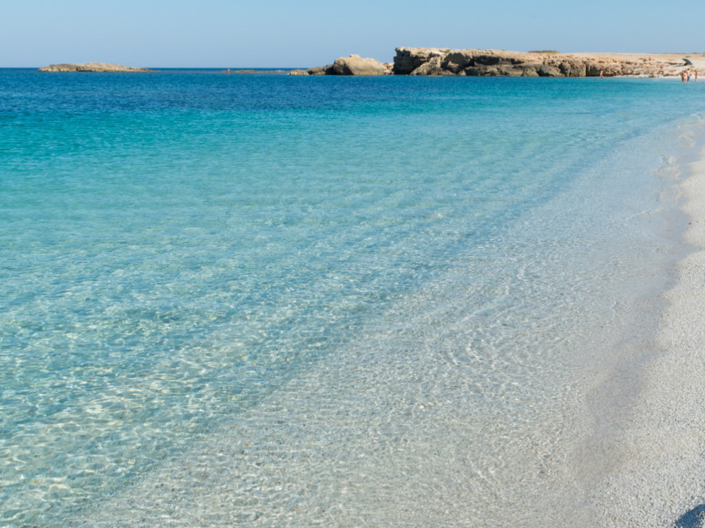 С Сардинии туристы вывозят тонны уникального песка