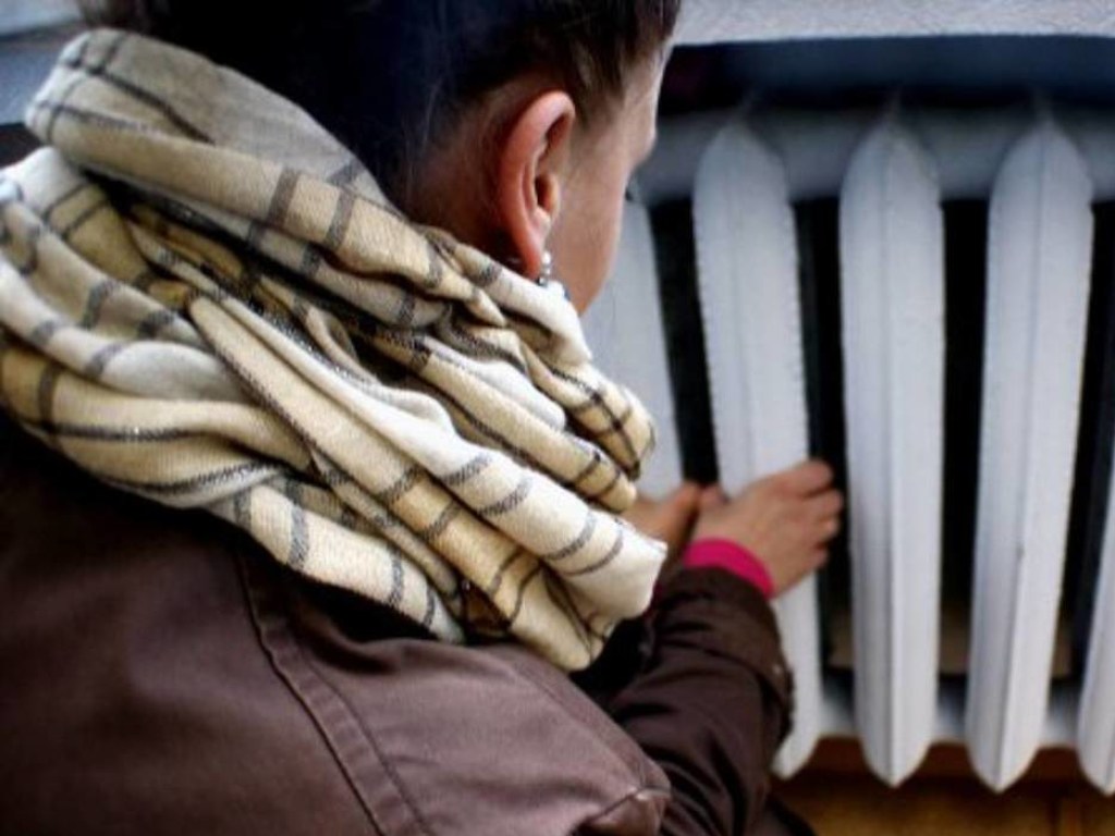 Киевляне заплатят за холодные батареи больше, чем за горячие &#8211; экономист