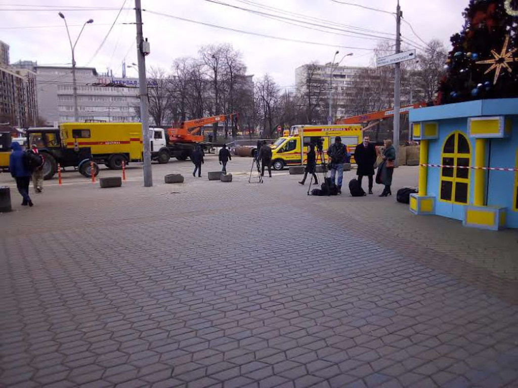 После затопления кипятком: в Киеве завершен ремонт поврежденной теплотрассы возле Ocean Plaza
