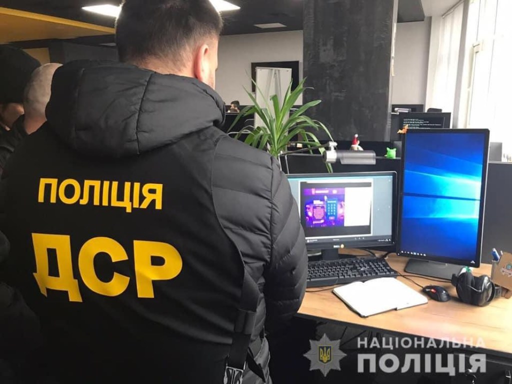 Киберполиция разоблачила он-лайн казино в Киеве с оборотом в миллион долларов (ФОТО)