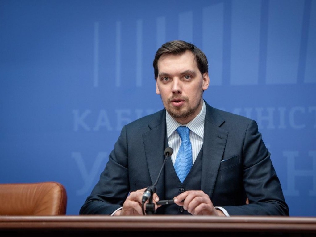 Политолог рассказал, кто может сменить Гончарука на должности премьер-министра