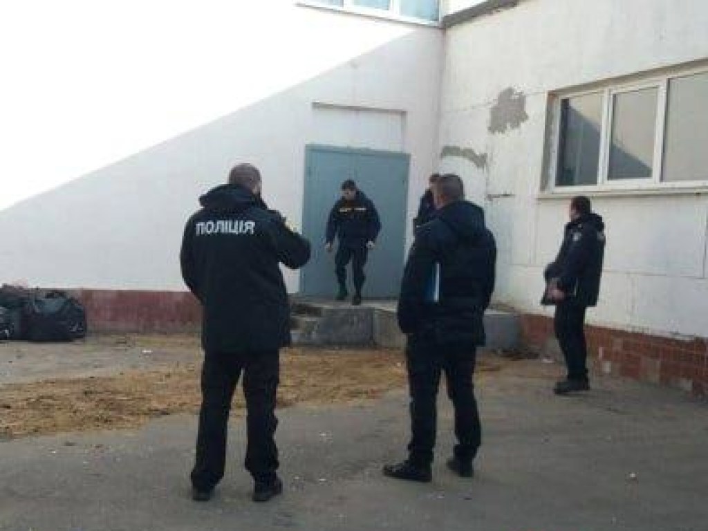В школе на Одесчине разлили вещество с резким запахом (ФОТО)