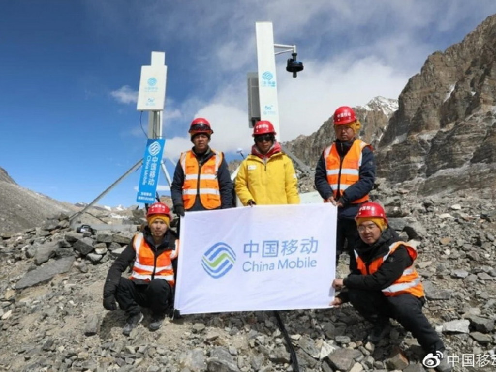 Huawei совместно с китайскими компаниями успешно завершила монтаж 5G на Эвересте (ФОТО)