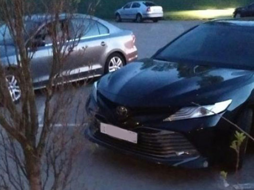 Конфликт на дороге: в Харькове полиция изучит инцидент с чеченцами на Toyota Camry