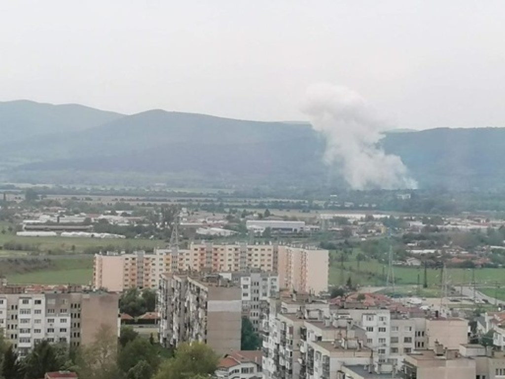 В Болгарии произошел взрыв на заводе, где производят дымовые гранаты (ФОТО)