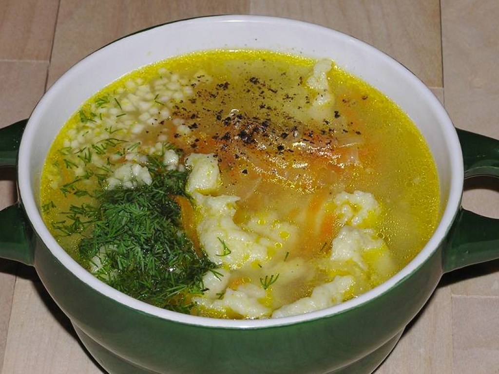 Приготовление супа с галушками на курином бульоне: