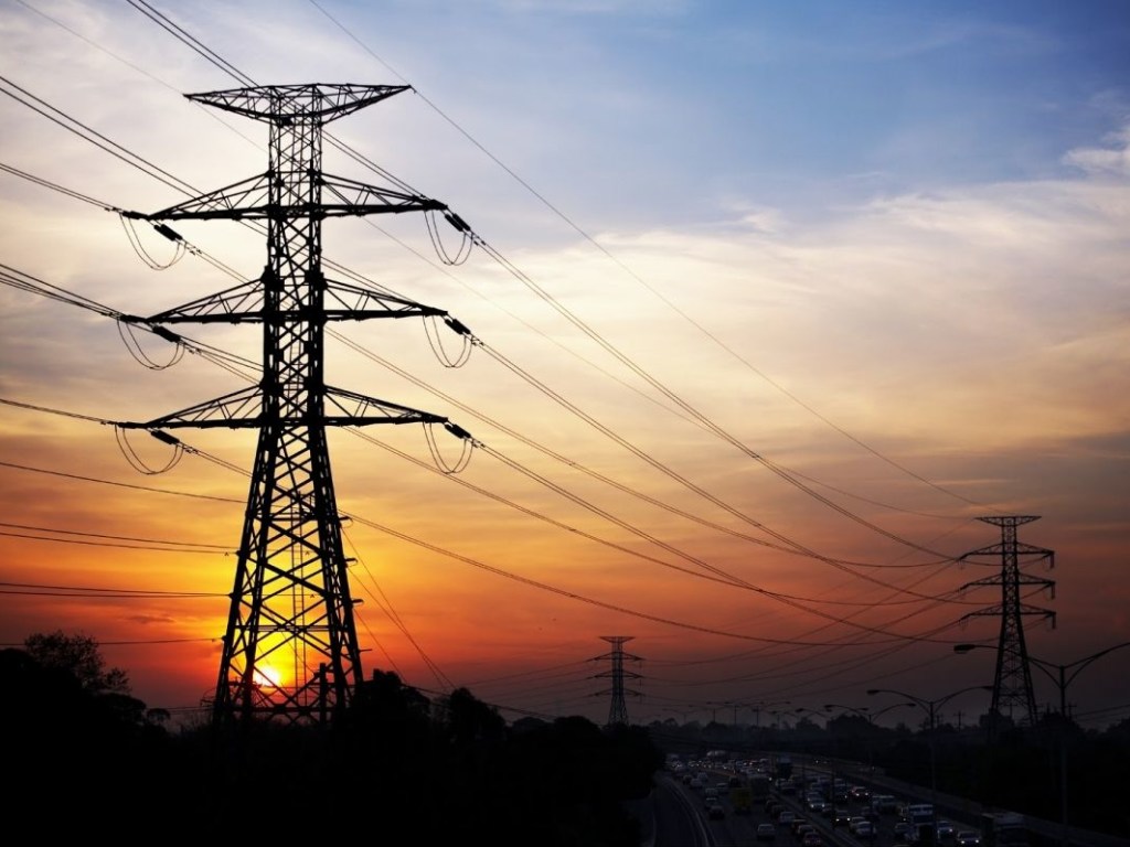 НКРЭКУ планирует разрешить взимать отдельную плату за транспортировку электроэнергии