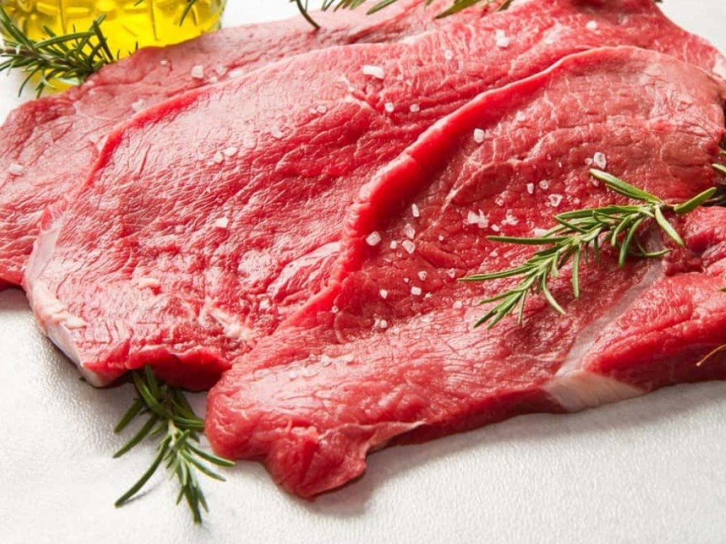 Диетологи рассказали об опасности красного мяса в ежедневном рационе