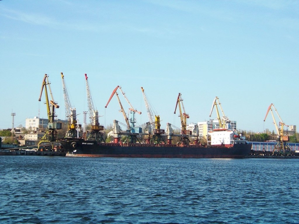 Украина передала в концессию Херсонский морской порт