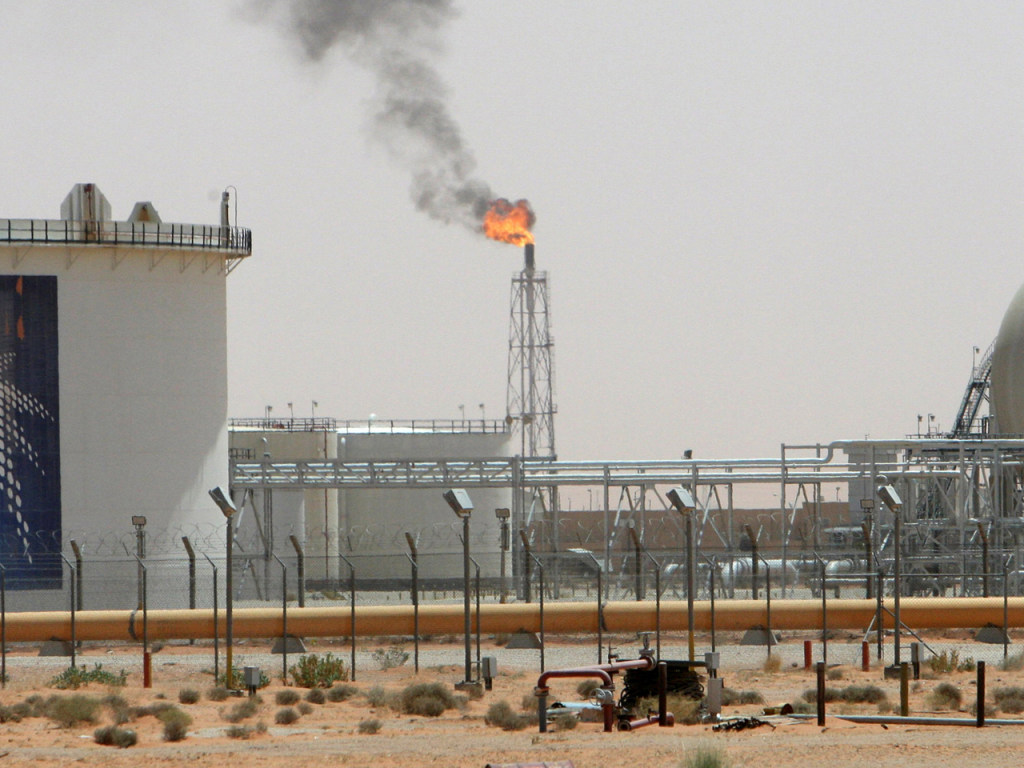 Саудовская Аравия подняла цены на нефть – СМИ