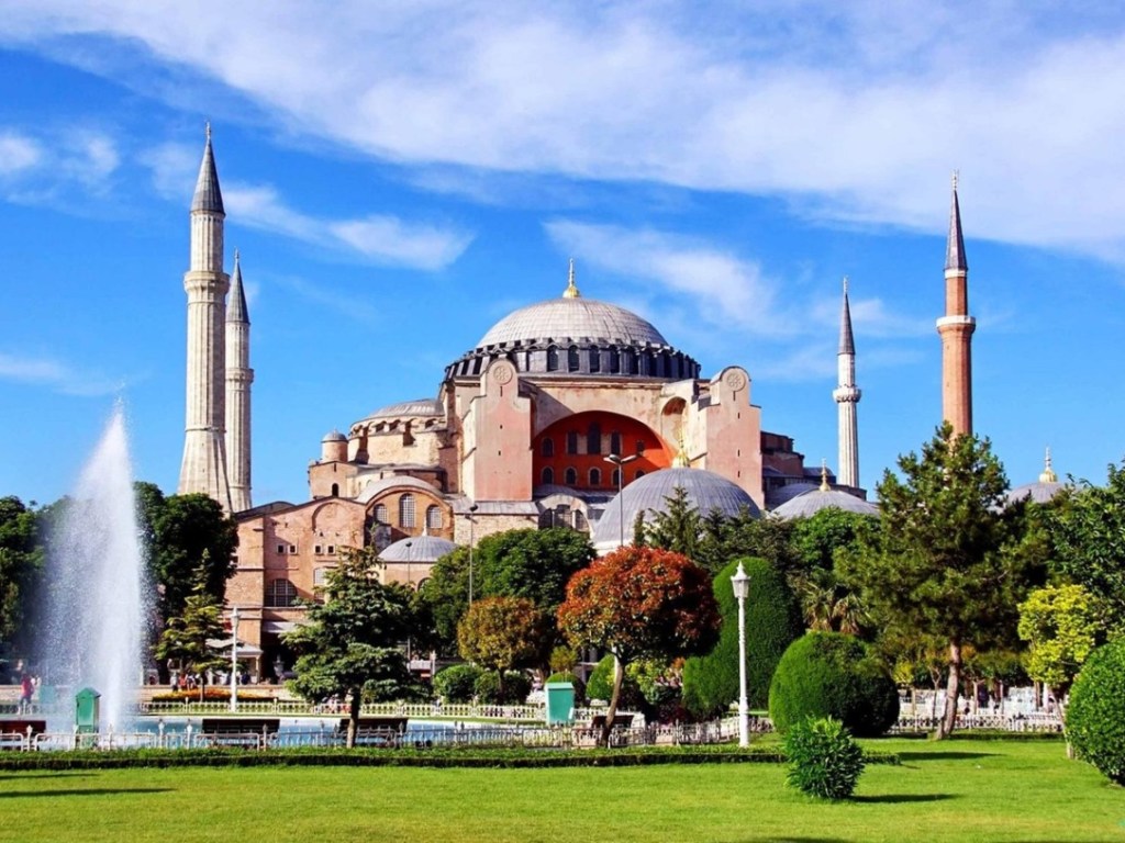 Совет министров ЕС призвал власти Турции не превращать собор Святой Софии в мечеть