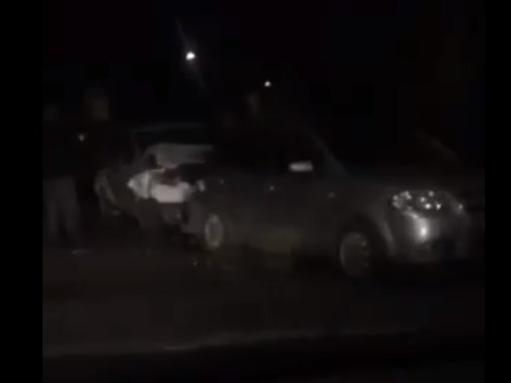 В Ужгороде столкнулись авто Renault и Chevrolet: полицейский автомобиль разбит (ФОТО, ВИДЕО)