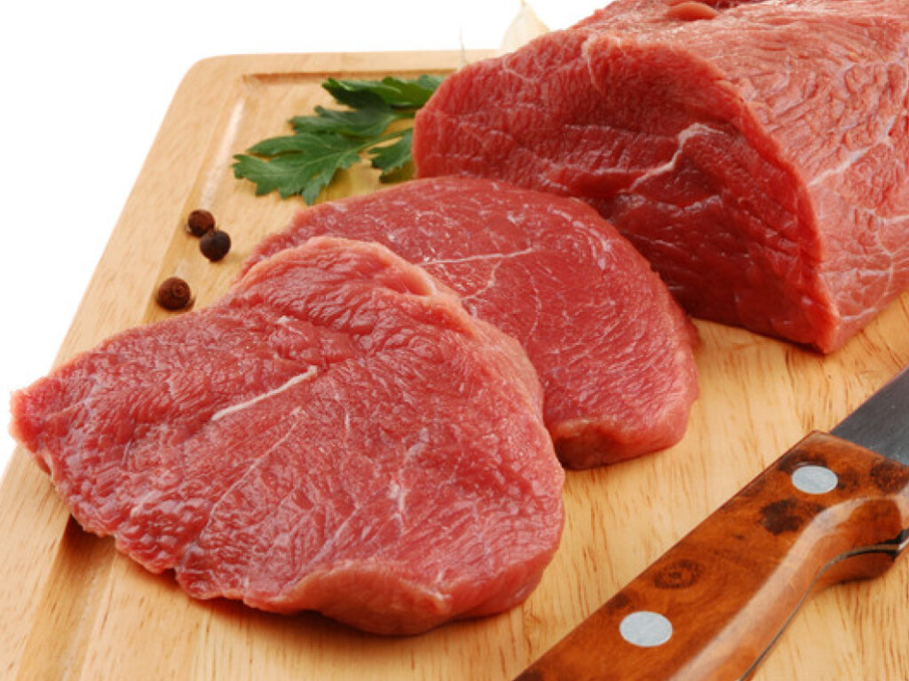 Ученые рассказали об опасности жарки красного мяса