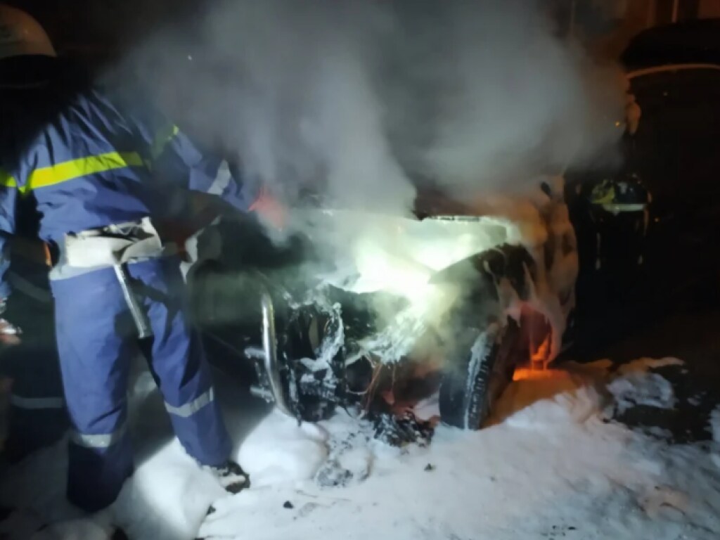 Под Николаевом сгорел внедорожник Hyundai (ФОТО)