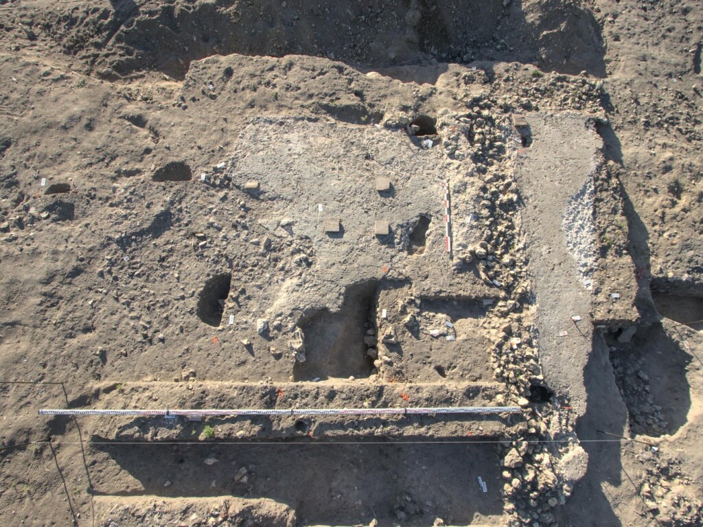 Находке более 2000 лет: Во Франции раскопали виллу богатого римского винодела (ФОТО)