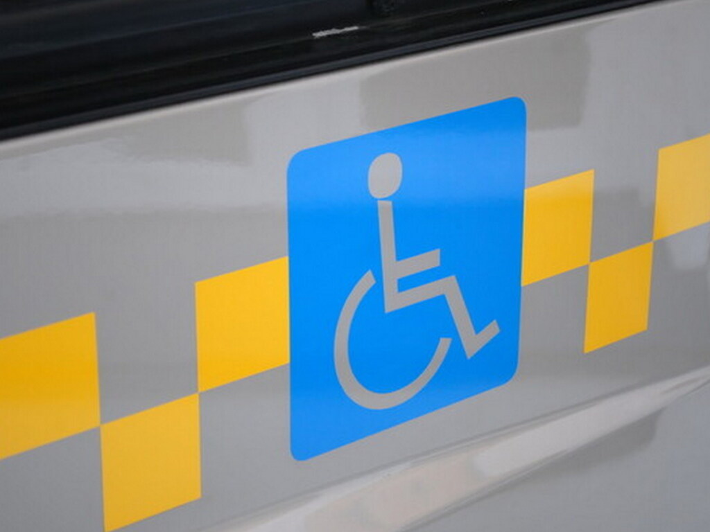 В Киеве заработало специальное такси для детей с инвалидностью