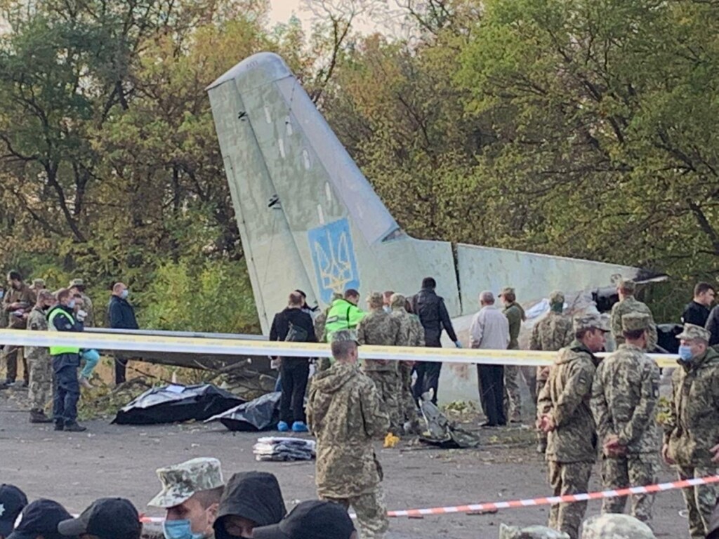 СМИ сообщили о связи между крушением самолета АН-26 в Чугуеве и местом посадки