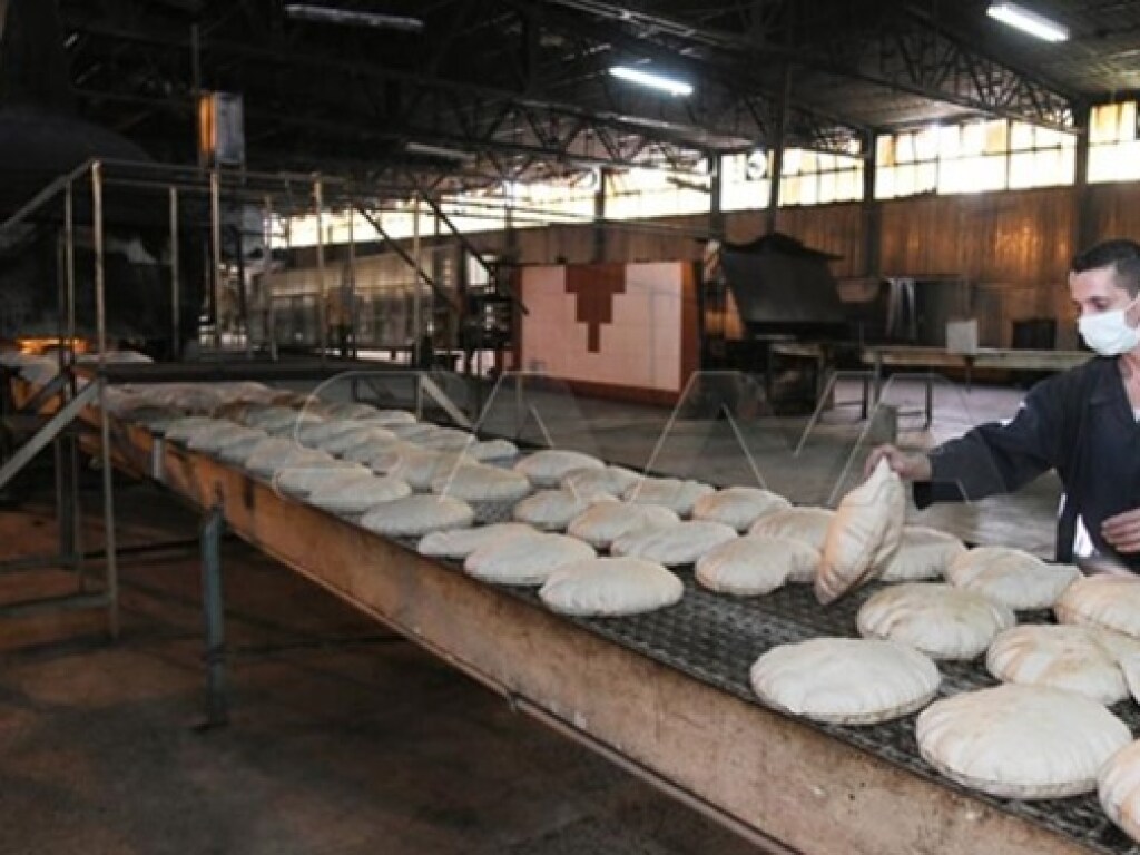 Власти Сирии ограничили продажу хлеба населению