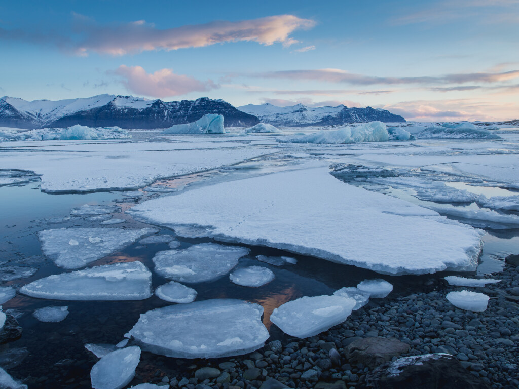 Выяснена причина аномального ускорения таяния мерзлоты в Арктике