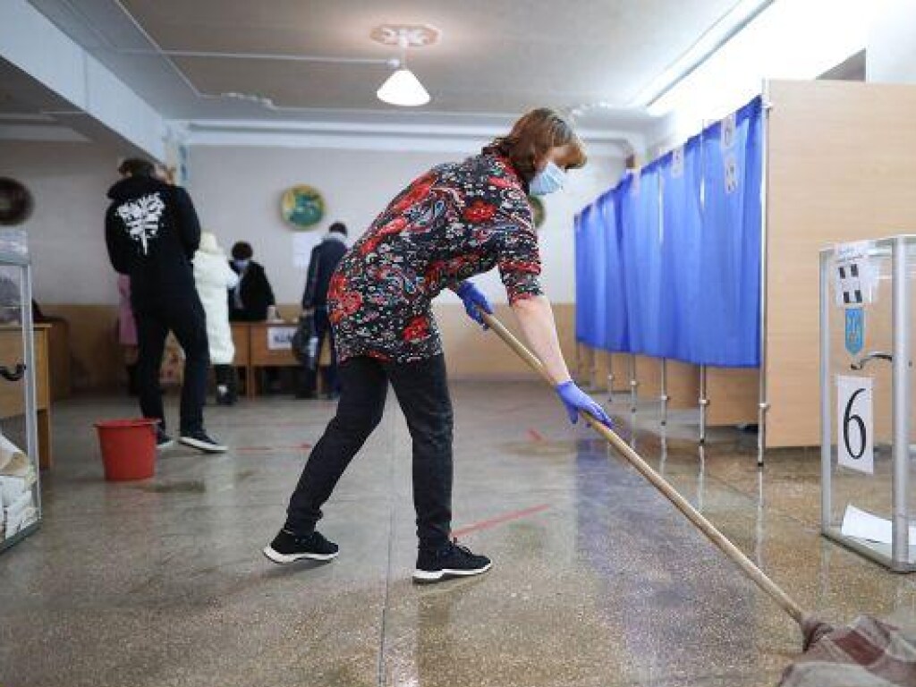 Озвучена явка на выборах в Украине по состоянию на 16:00