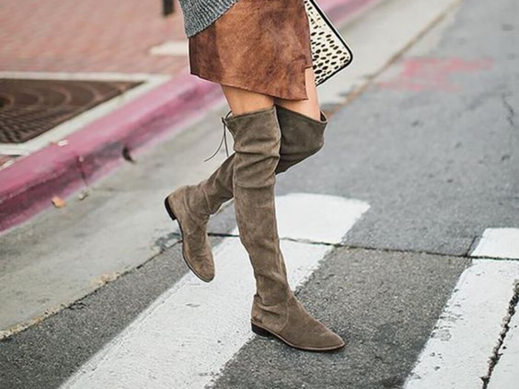 Стильный образ на зиму: модницам стоит выбрать сапоги-ботфорты (ФОТО)